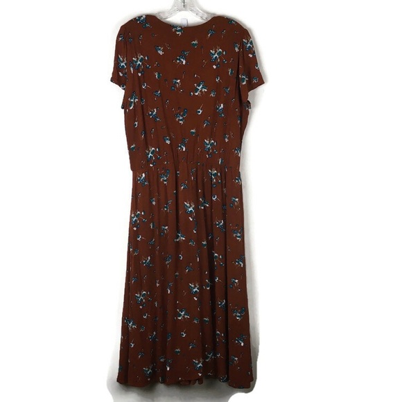 Wayf V-Neck Gauzy Floral Short Sleeve Maxi Dress in Brown - Picture 11 of 11
